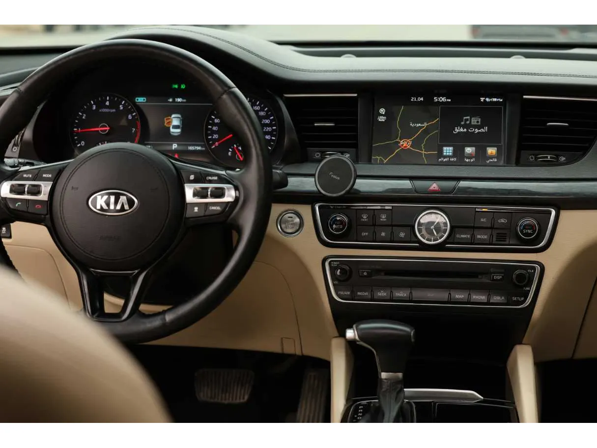 Car image 35