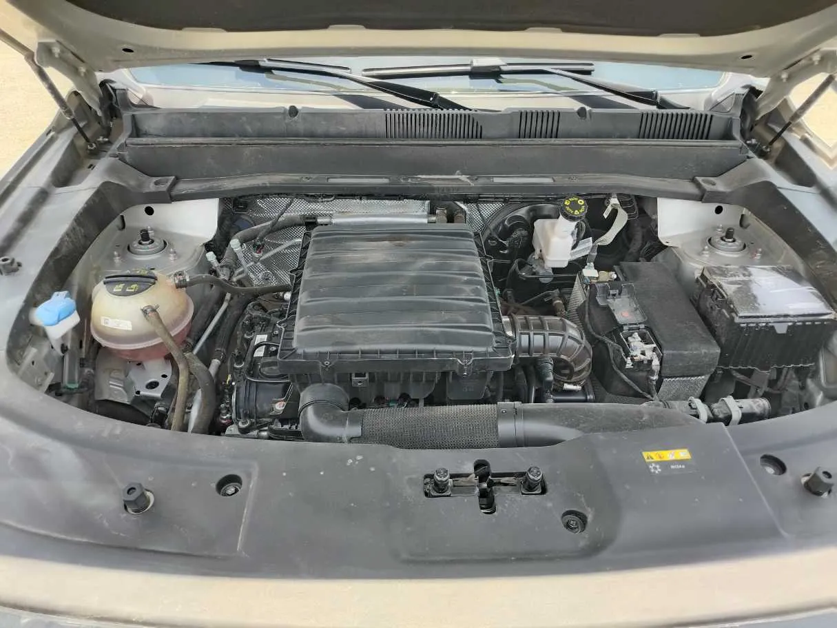 Car image 48