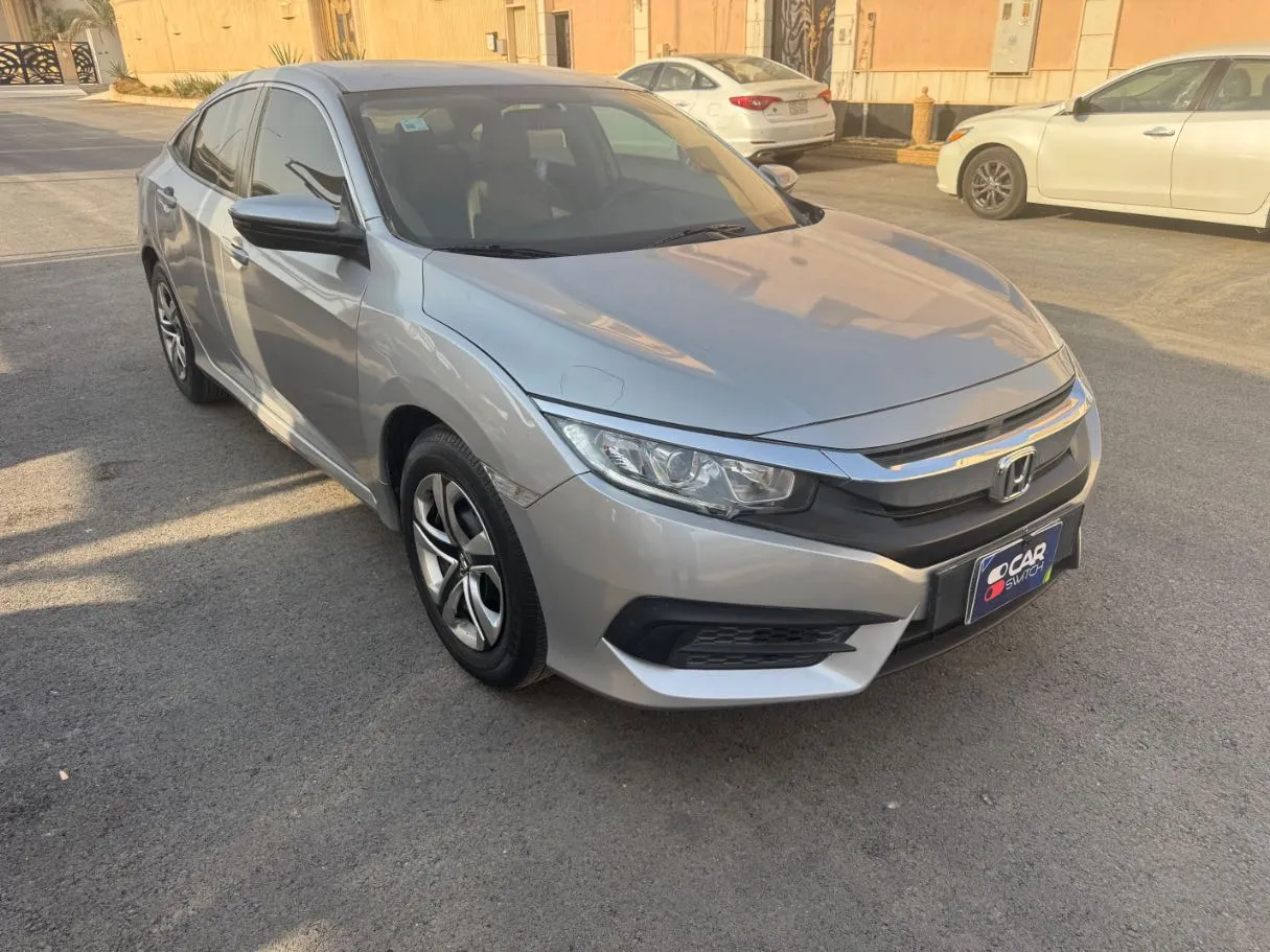 Car image 3