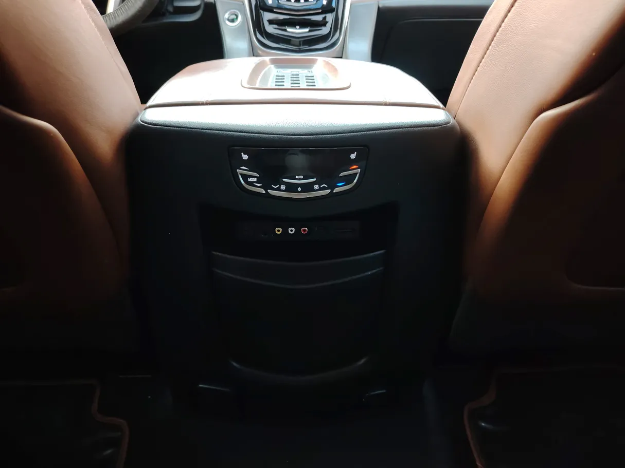 Car image 41