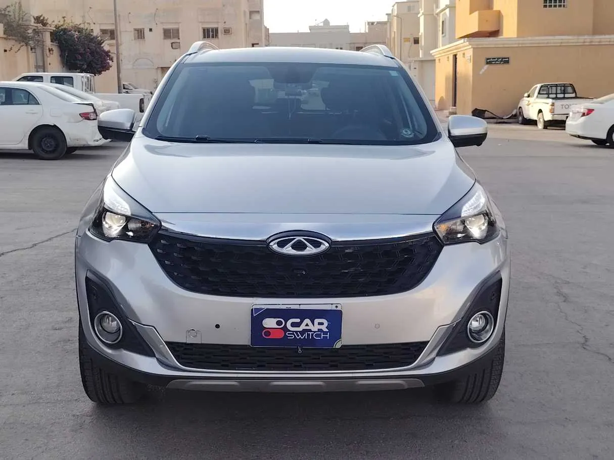 Car image 2