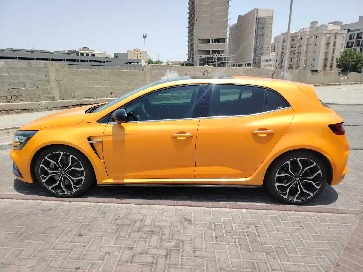 Car image 8