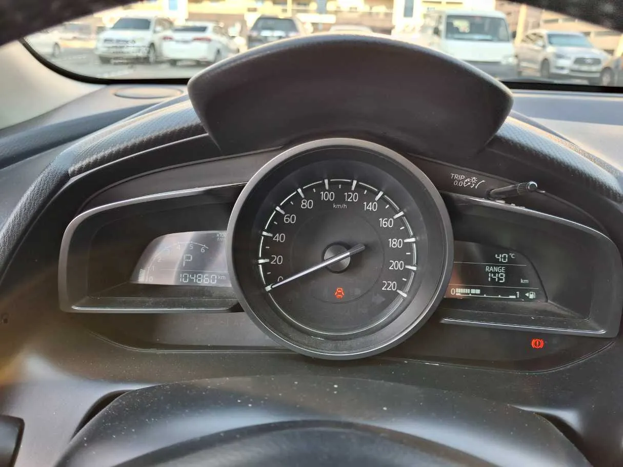 Car image 18