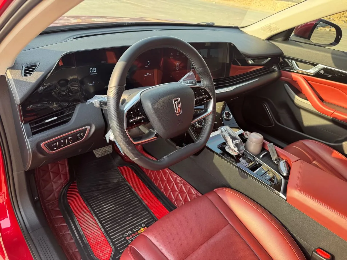 Car image 13