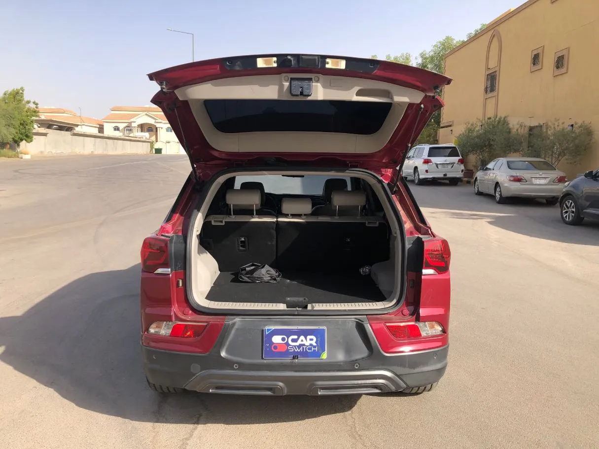 Car image 23