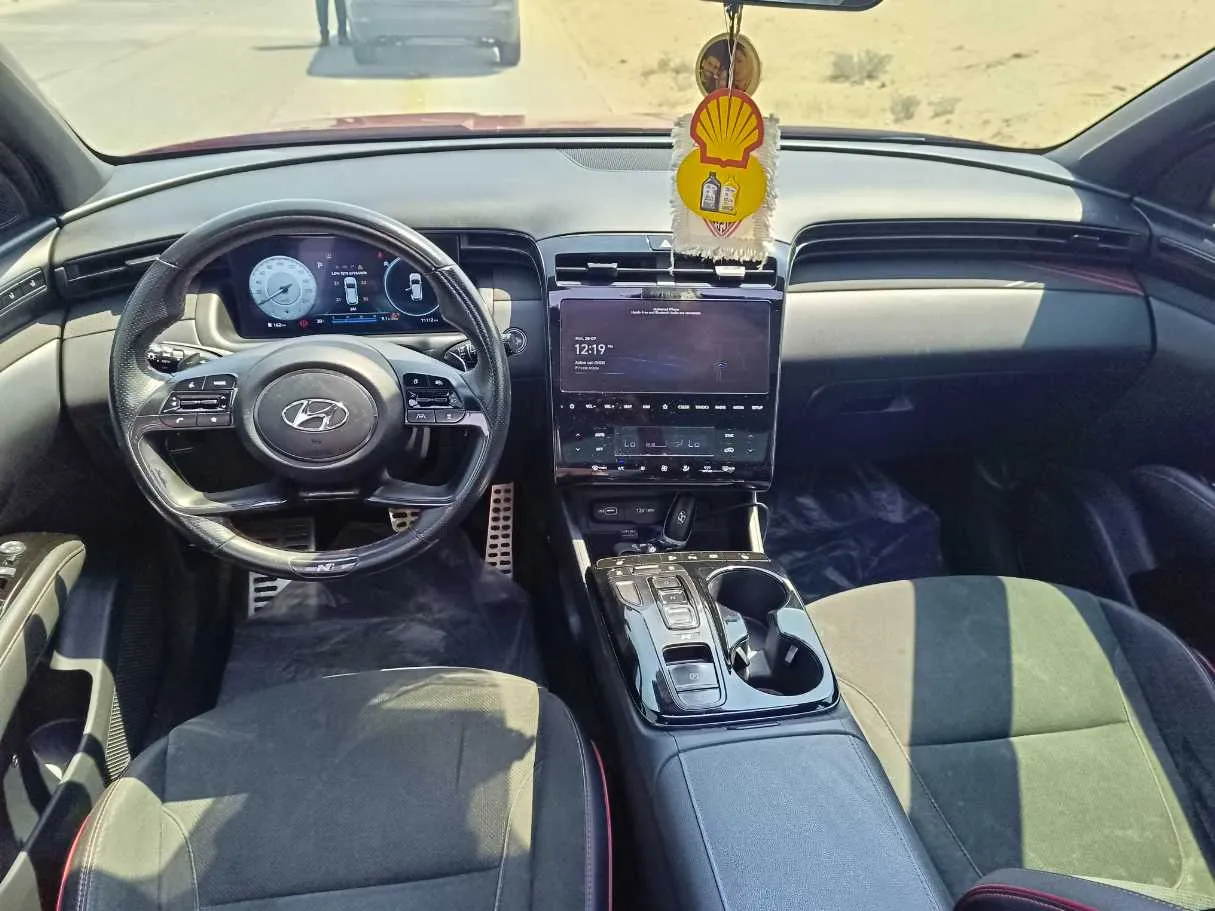 Car image 20