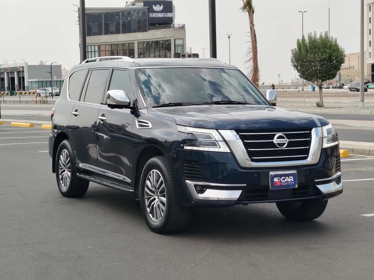Car image 3