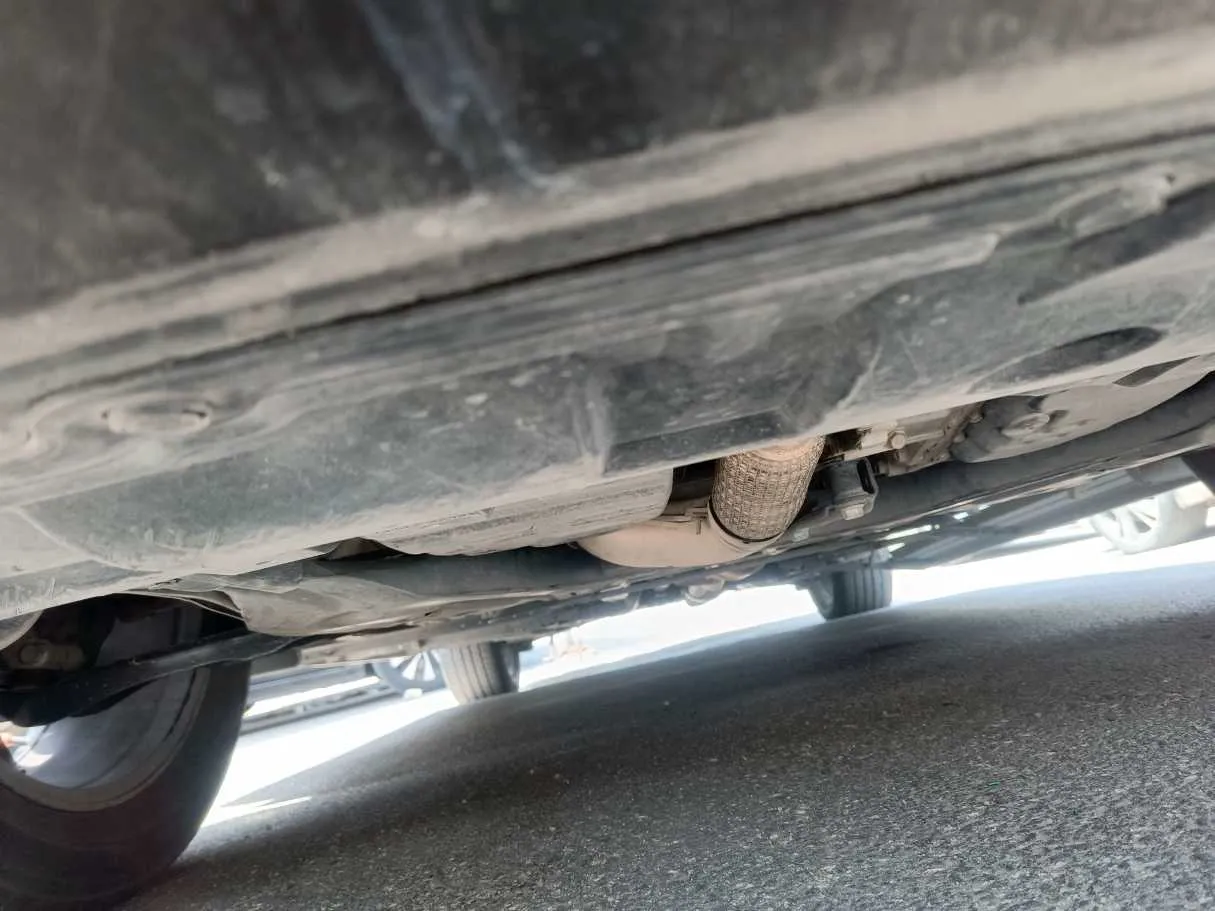 Car image 37