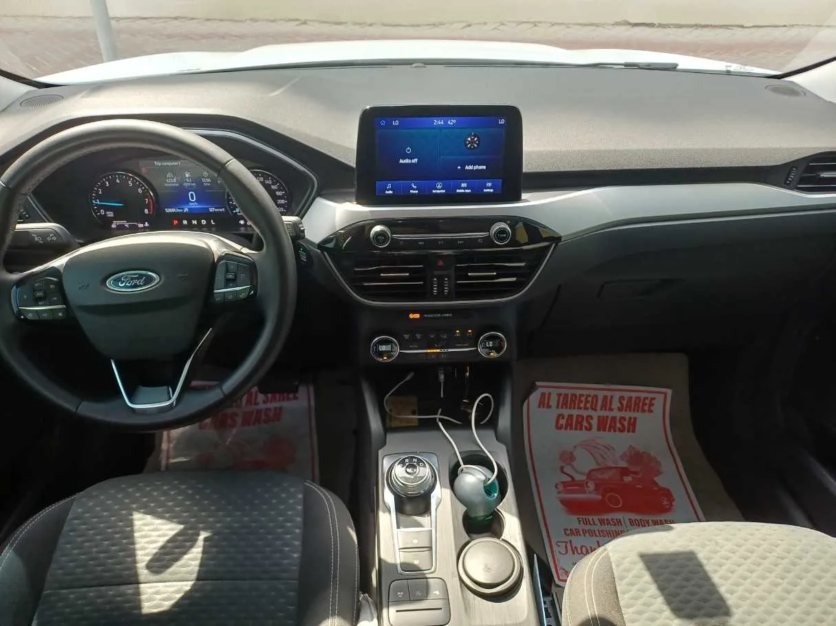 Car image 15