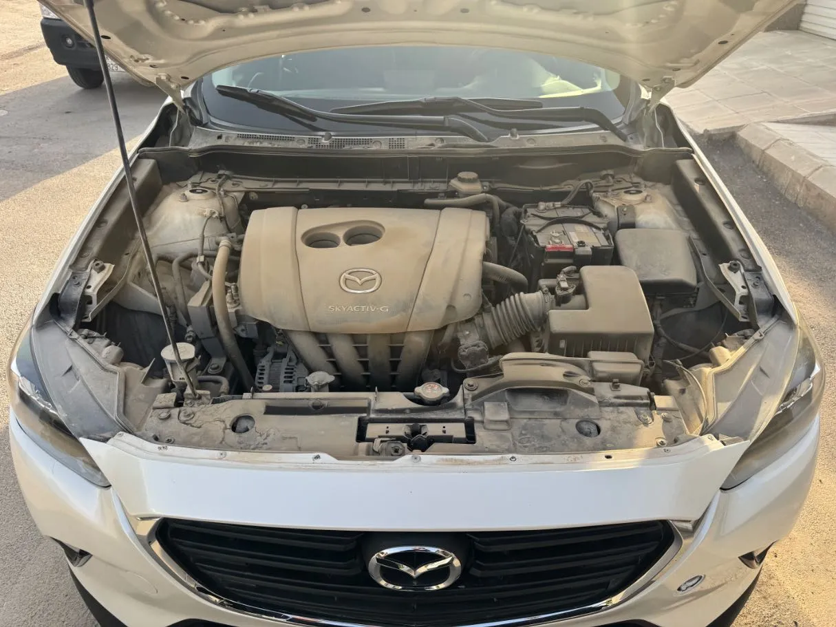 Car image 21