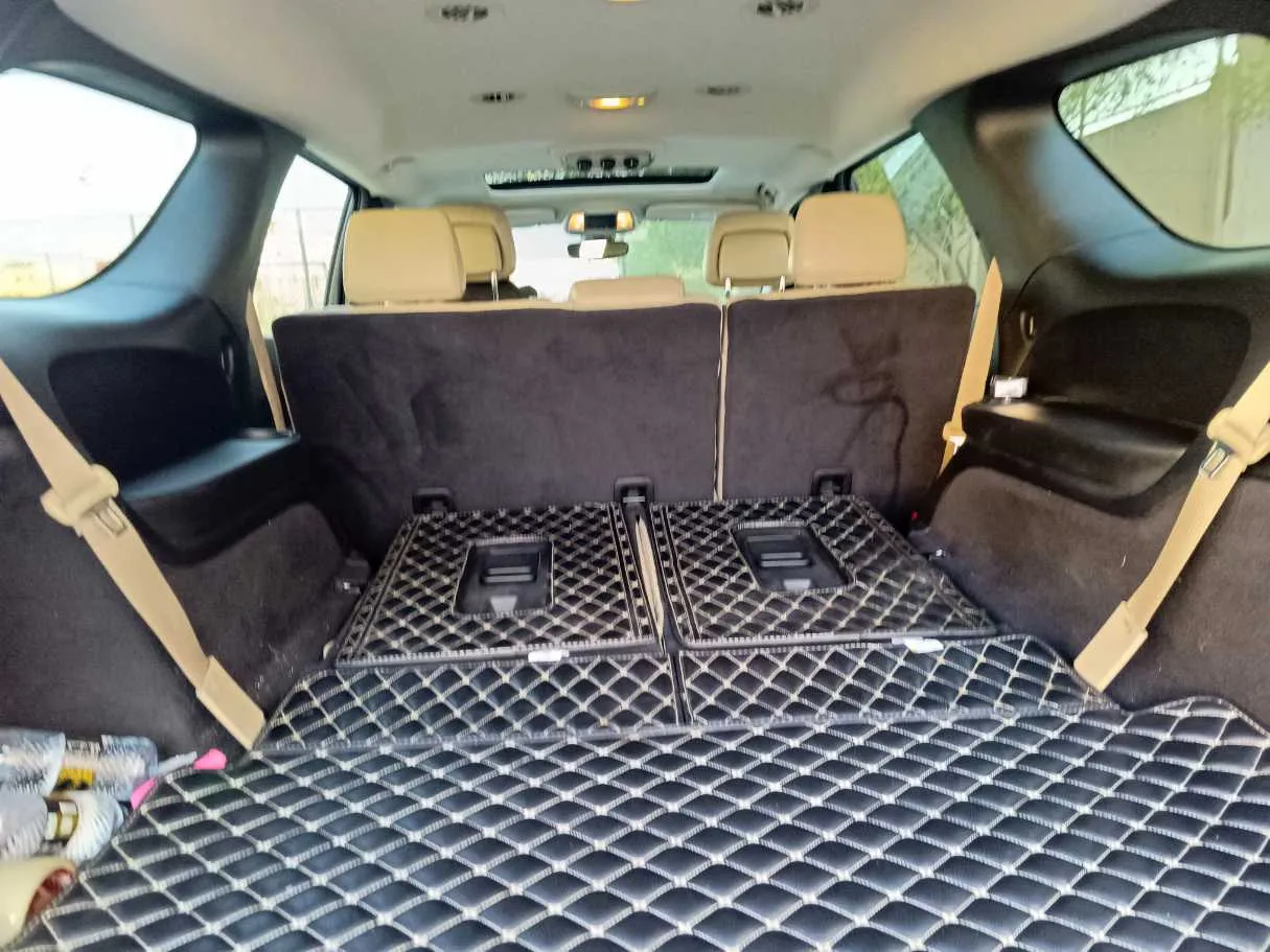 Car image 28