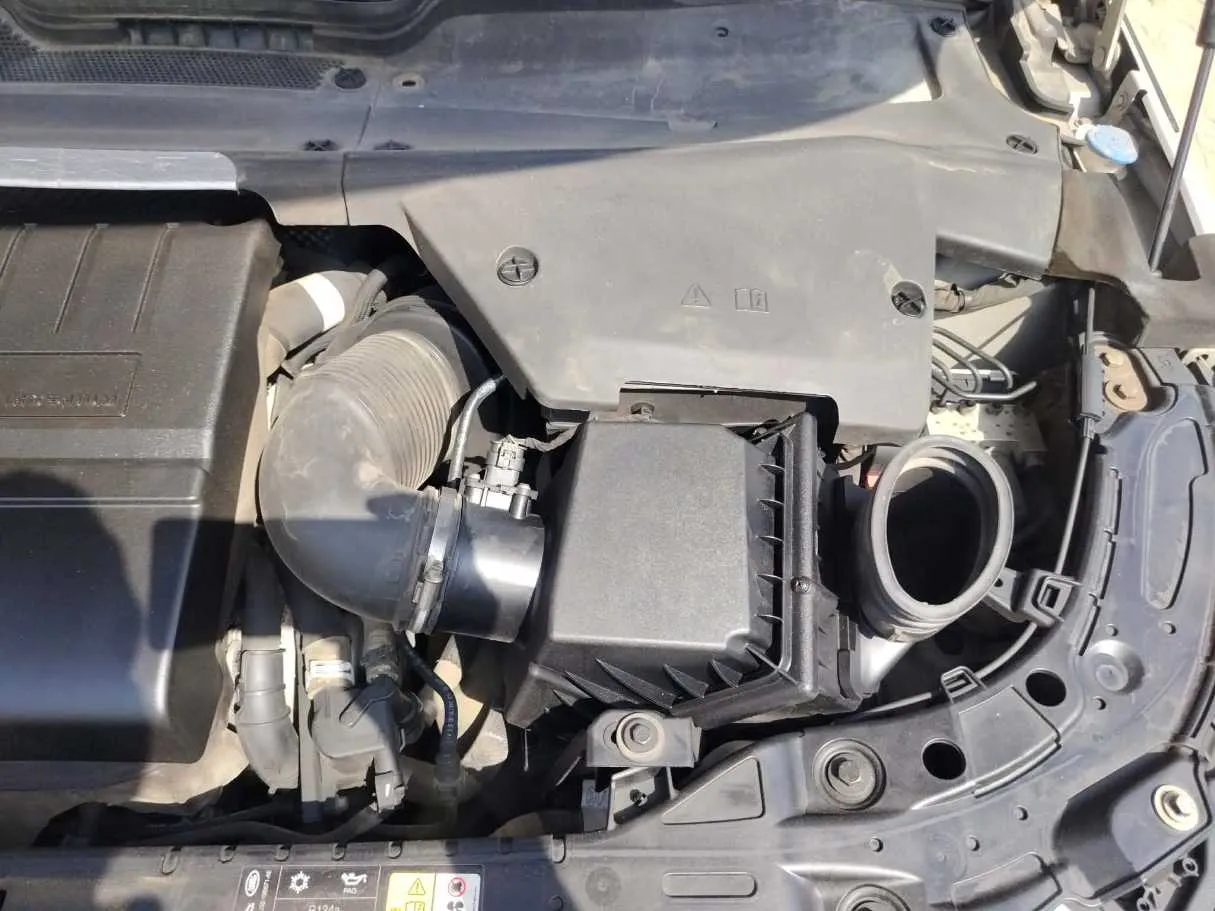Car image 49