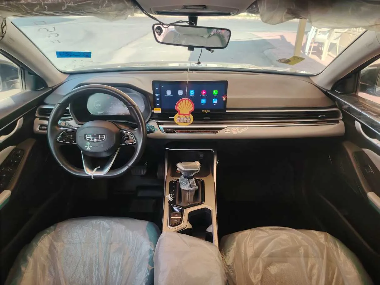 Car image 20