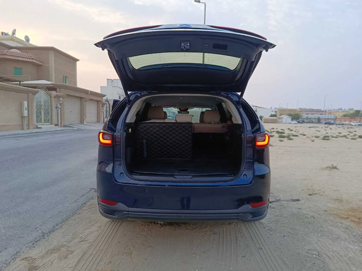 Car image 32