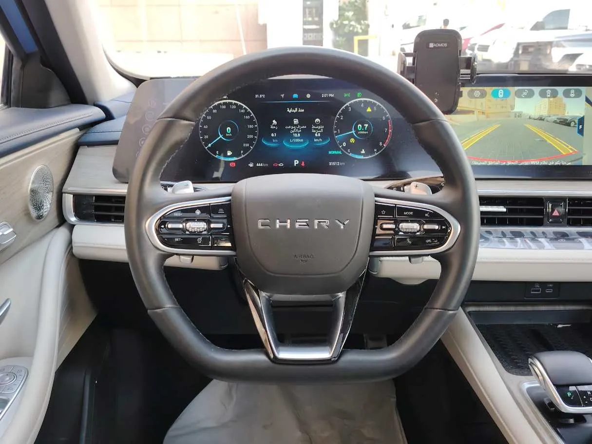 Car image 24