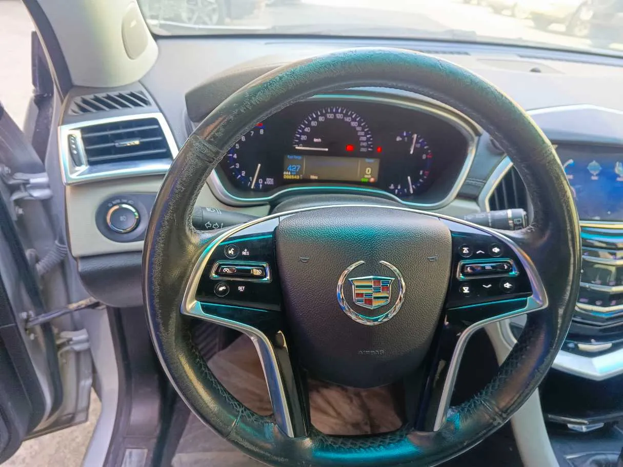Car image 24