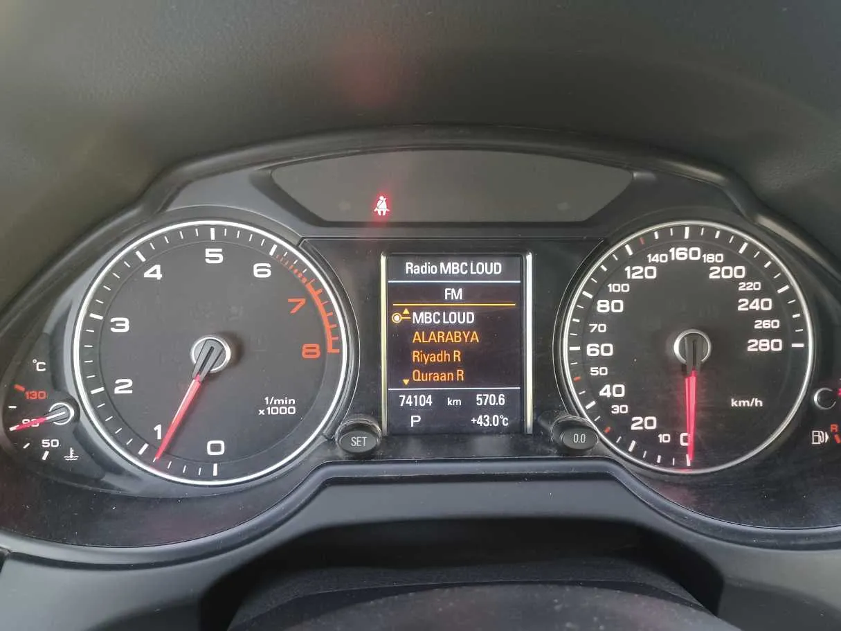 Car image 20