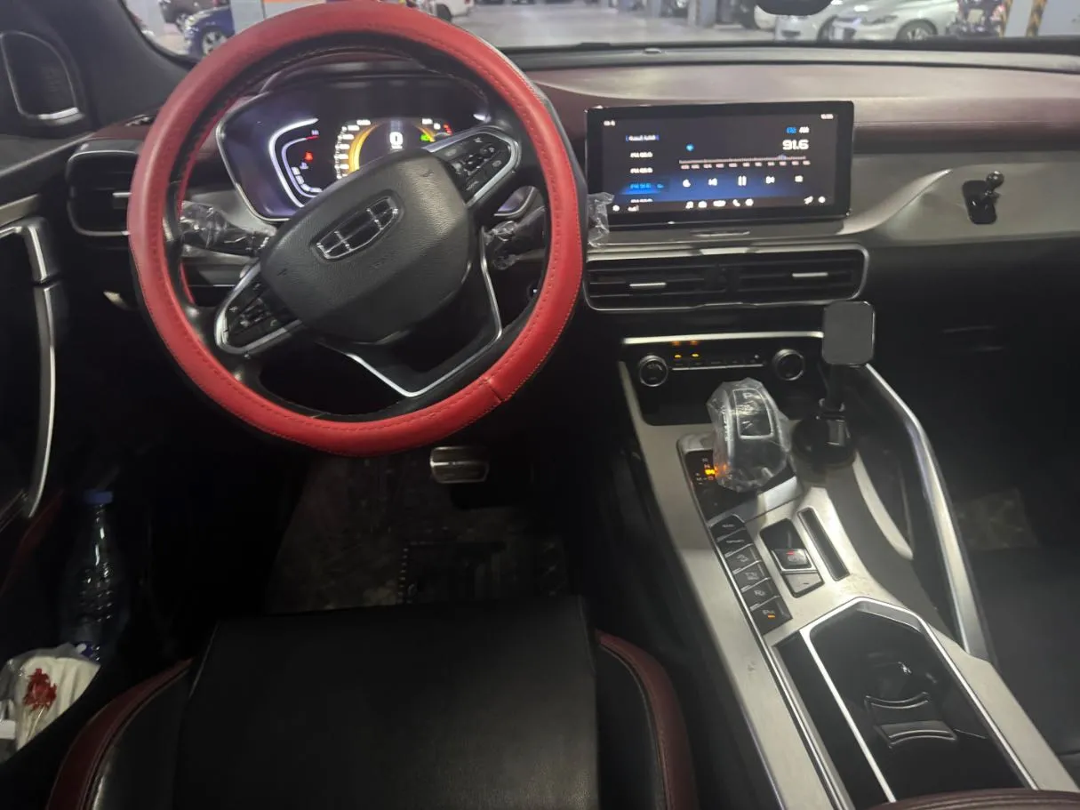 Car image 17