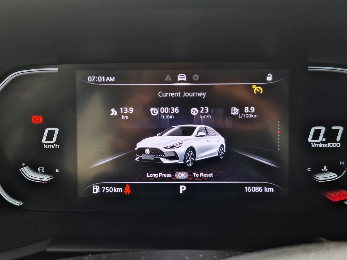 Car image 6