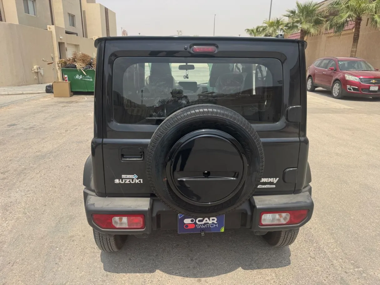 Car image 6