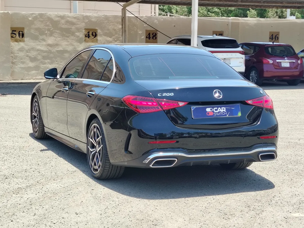 Car image 7