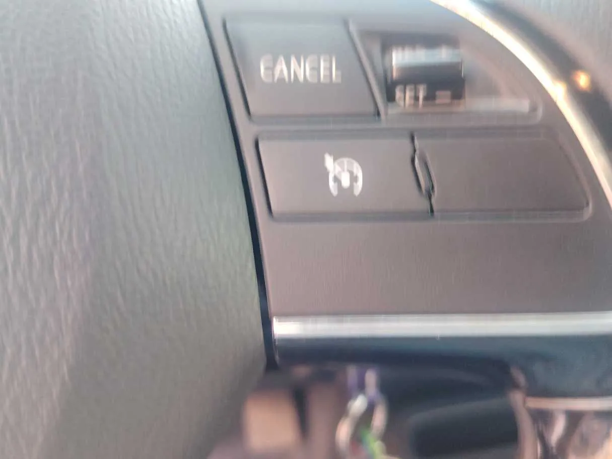 Car image 29