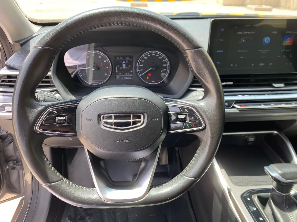 Car image 17