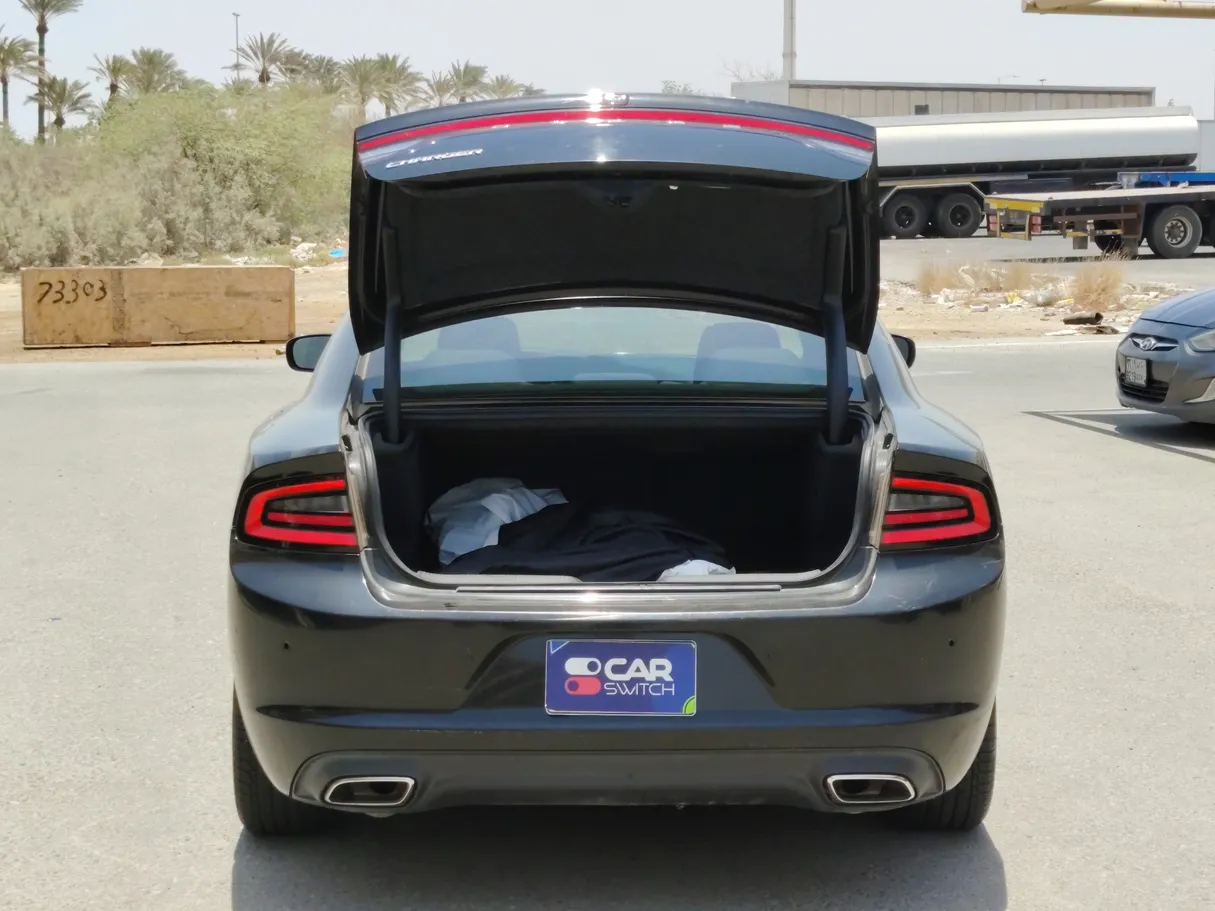 Car image 23