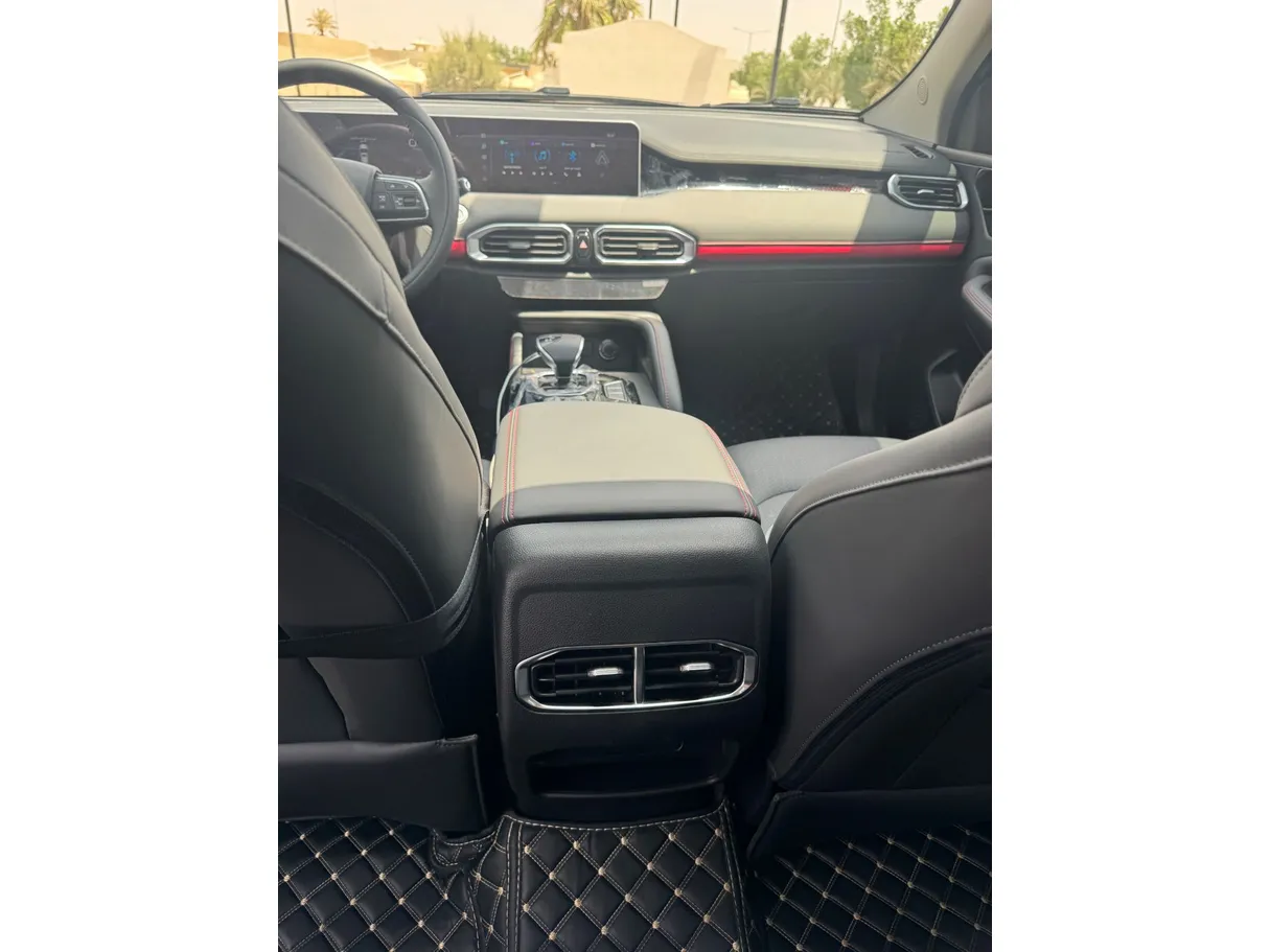 Car image 21