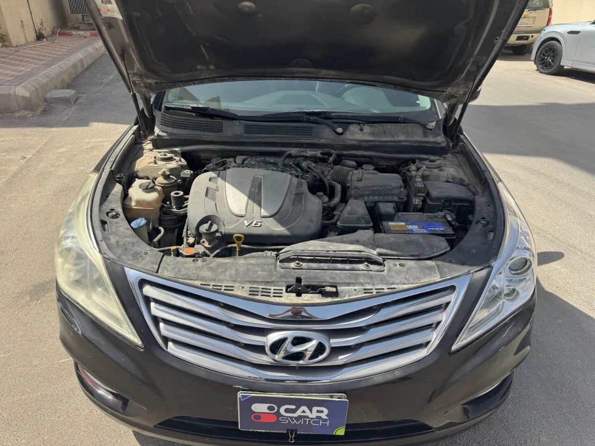 Car image 21