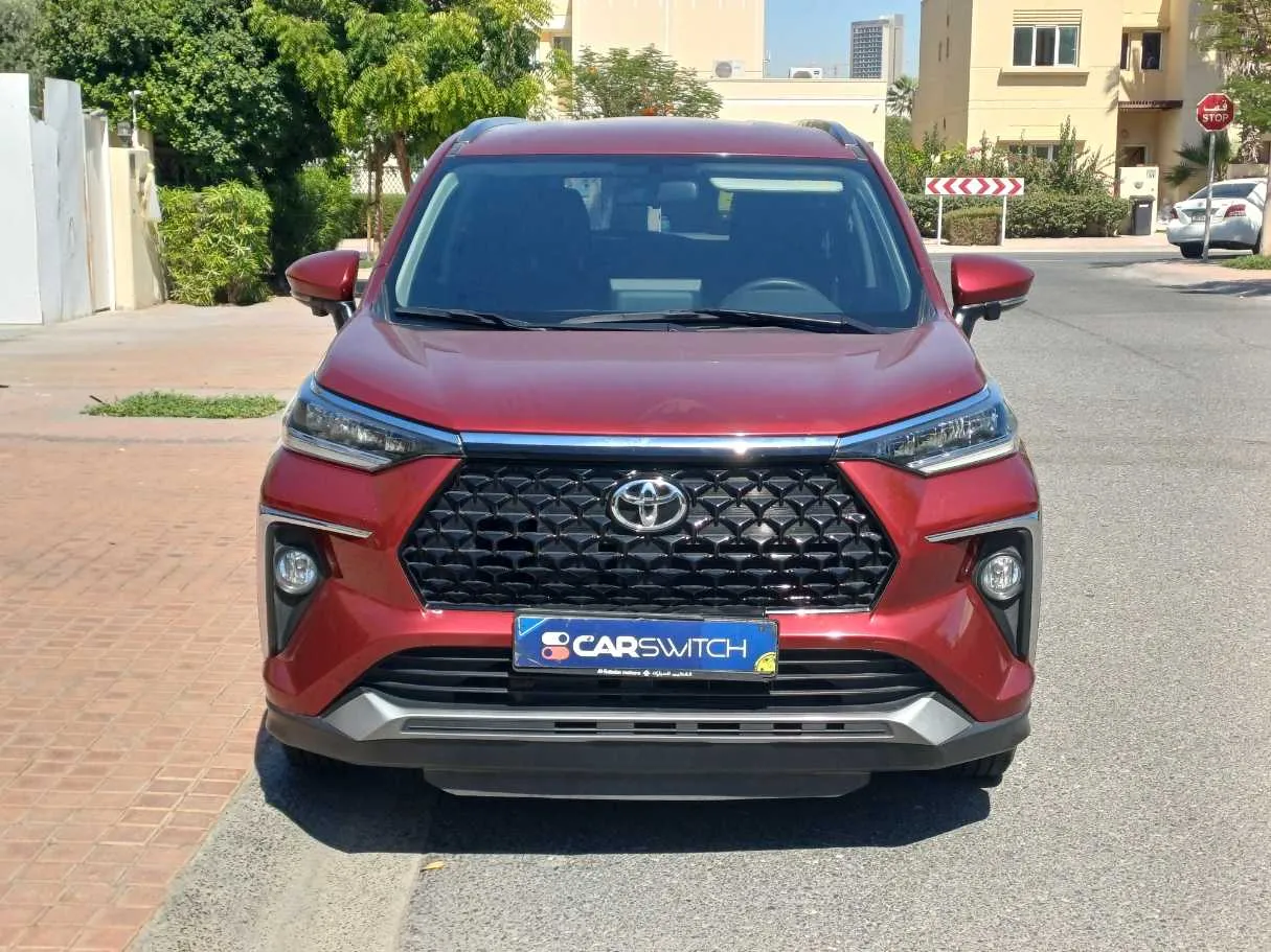 Car image 2
