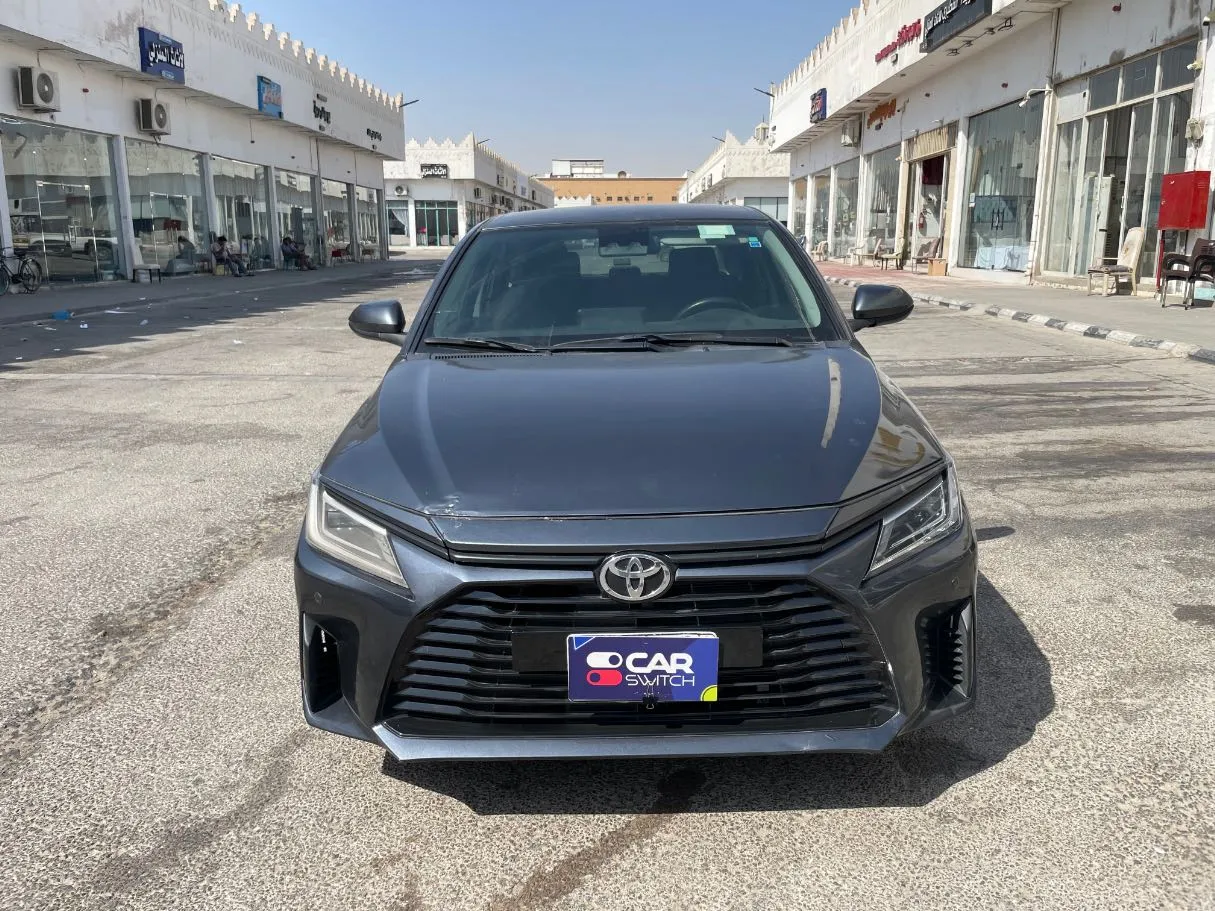 Car image 2