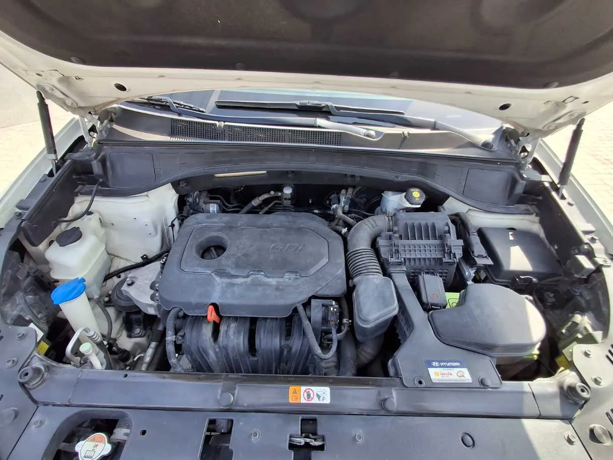 Car image 20