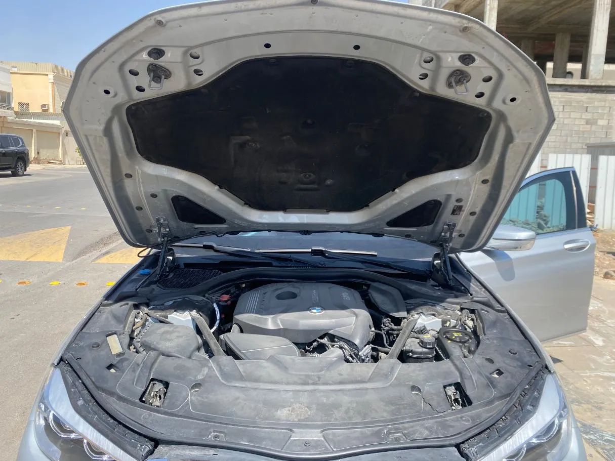 Car image 28