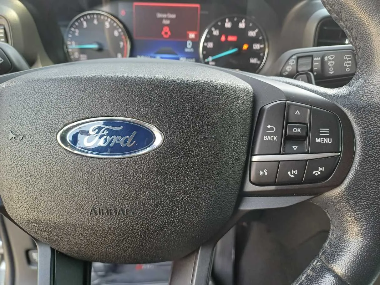 Car image 22
