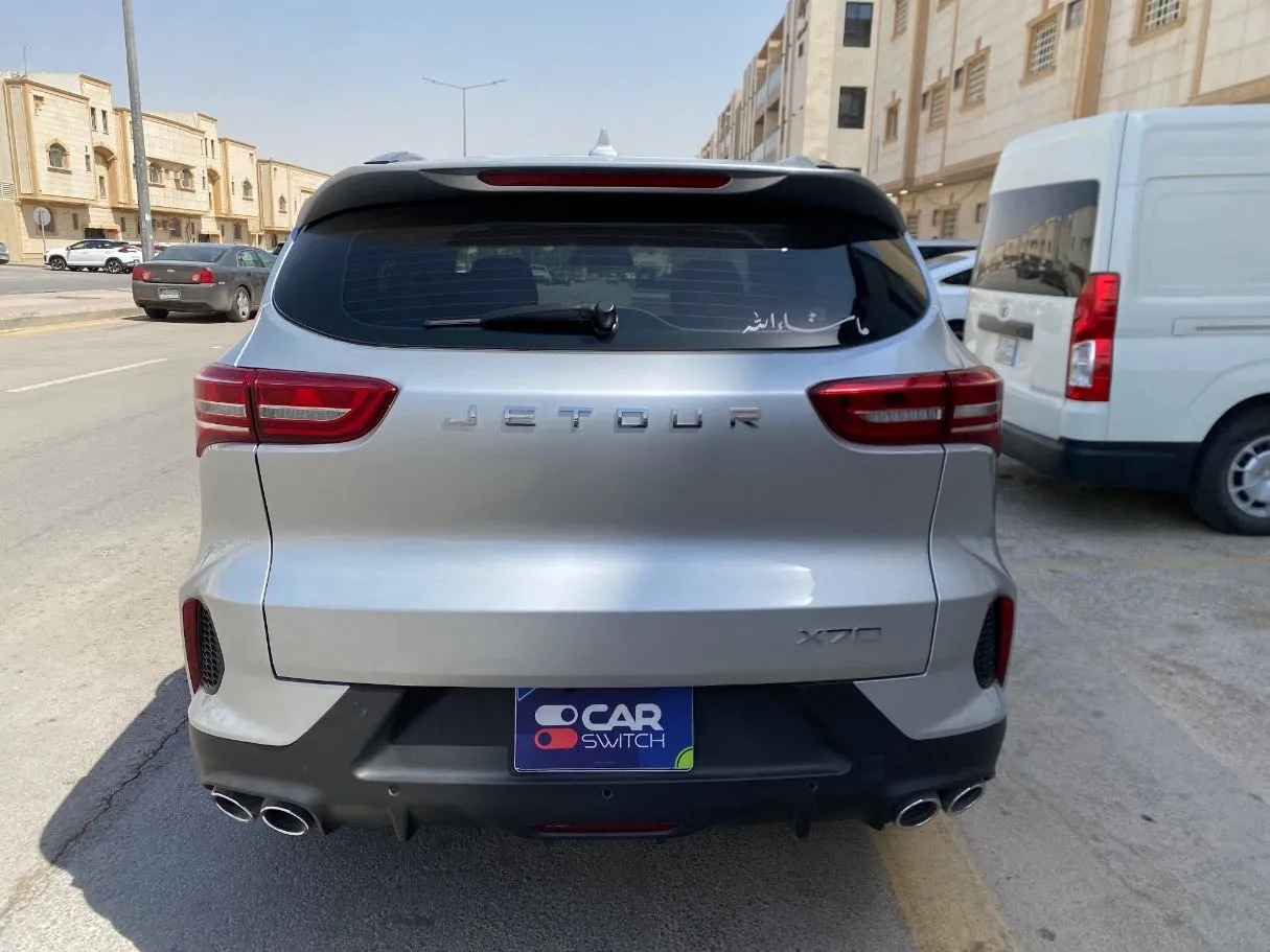Car image 6