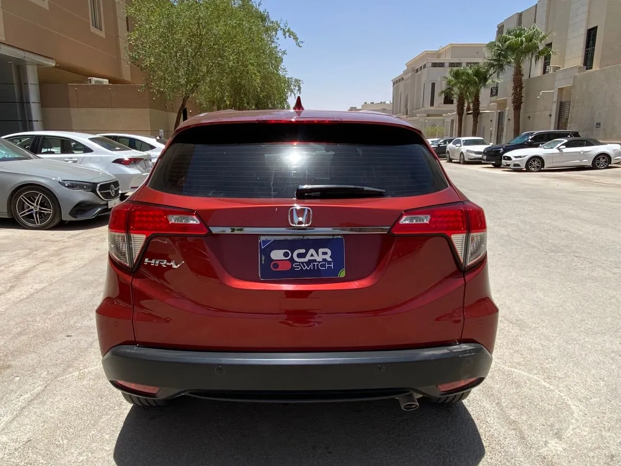 Car image 6