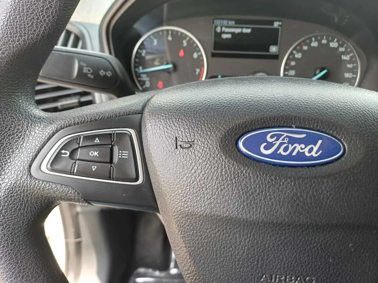 Car image 22