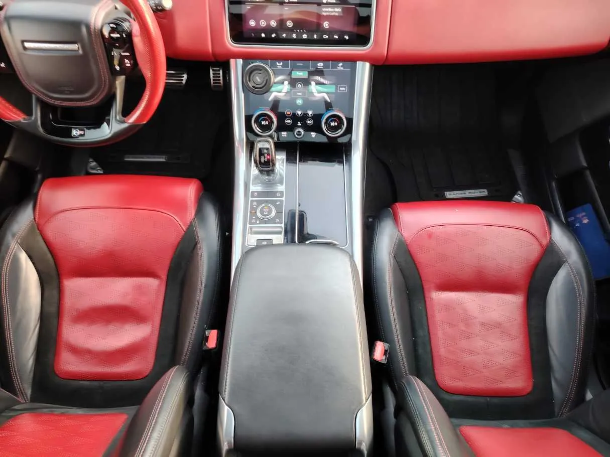 Car image 20