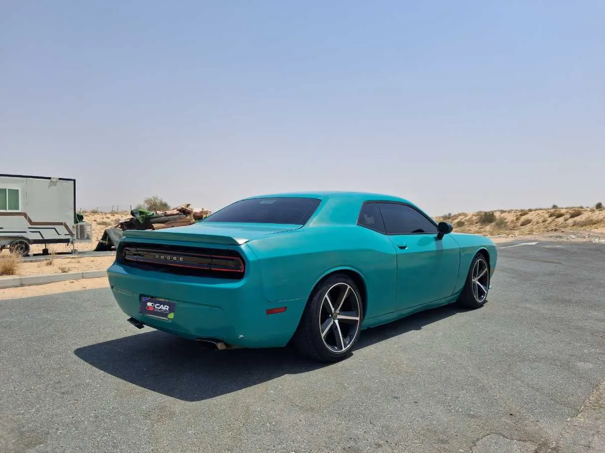 Car image 5