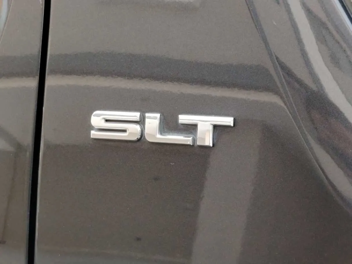 Car image 35