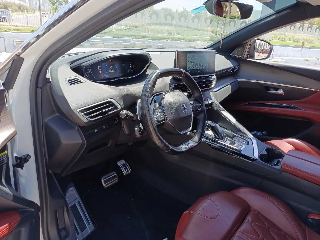 Car image 11