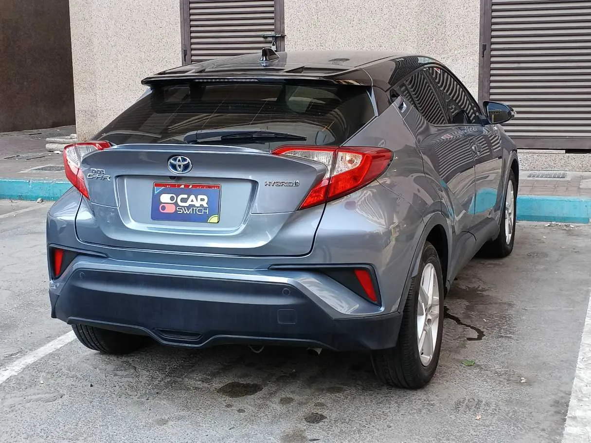 Car image 5