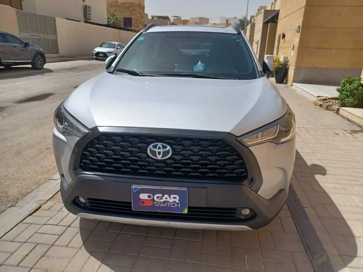 Car image 2