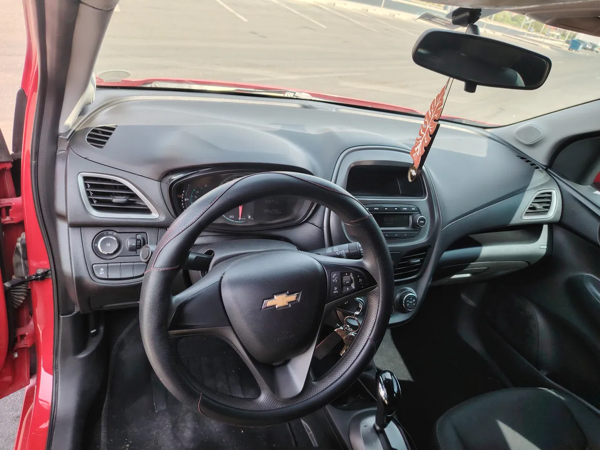 Car image 13