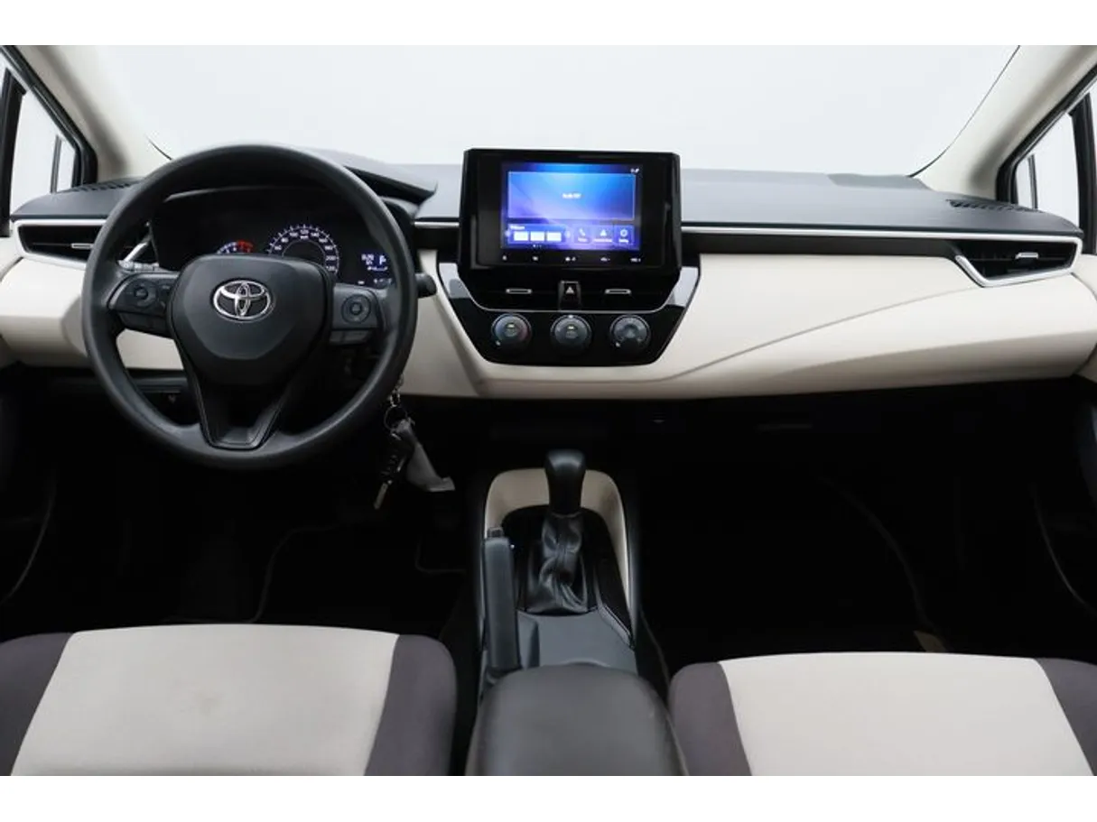 Car image 14