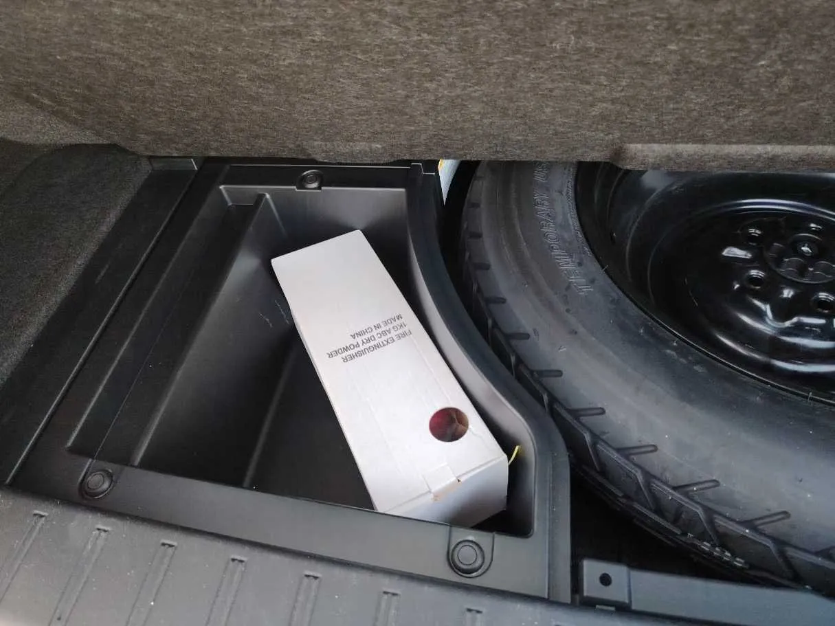 Car image 46