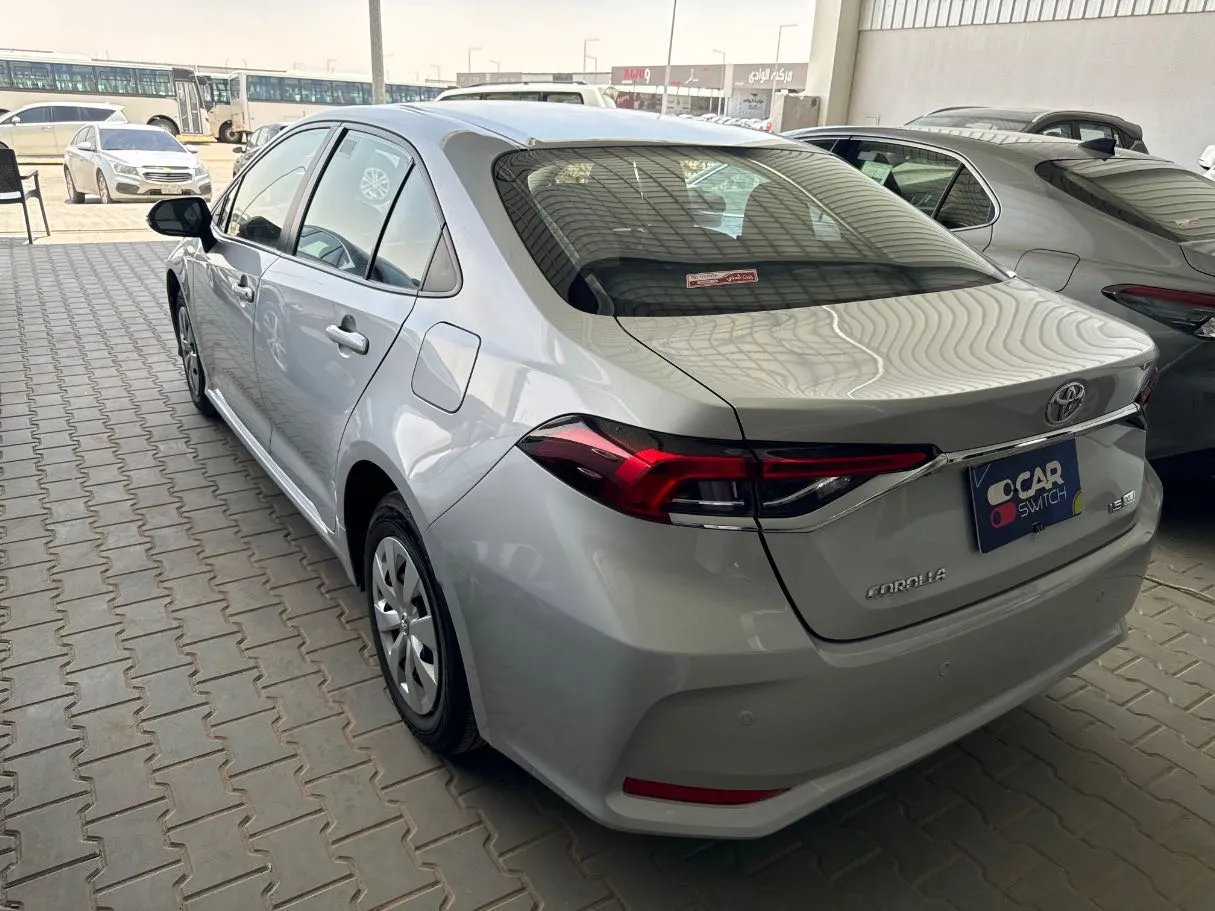 Car image 6
