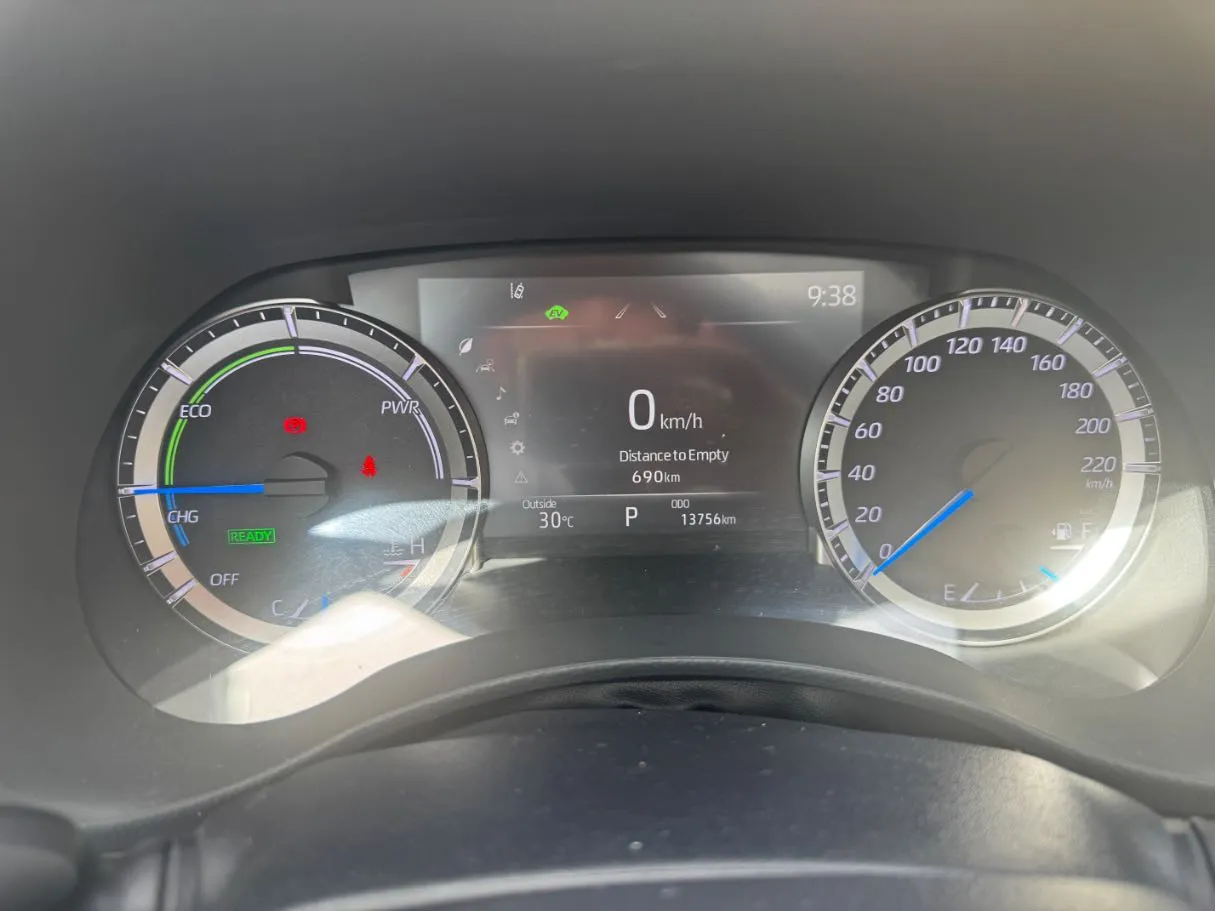Car image 18