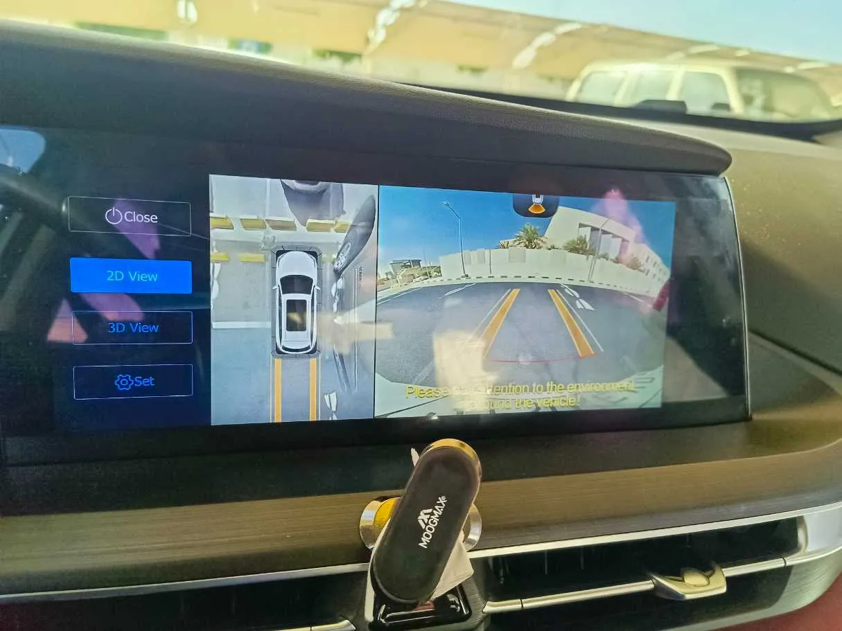 Car image 32